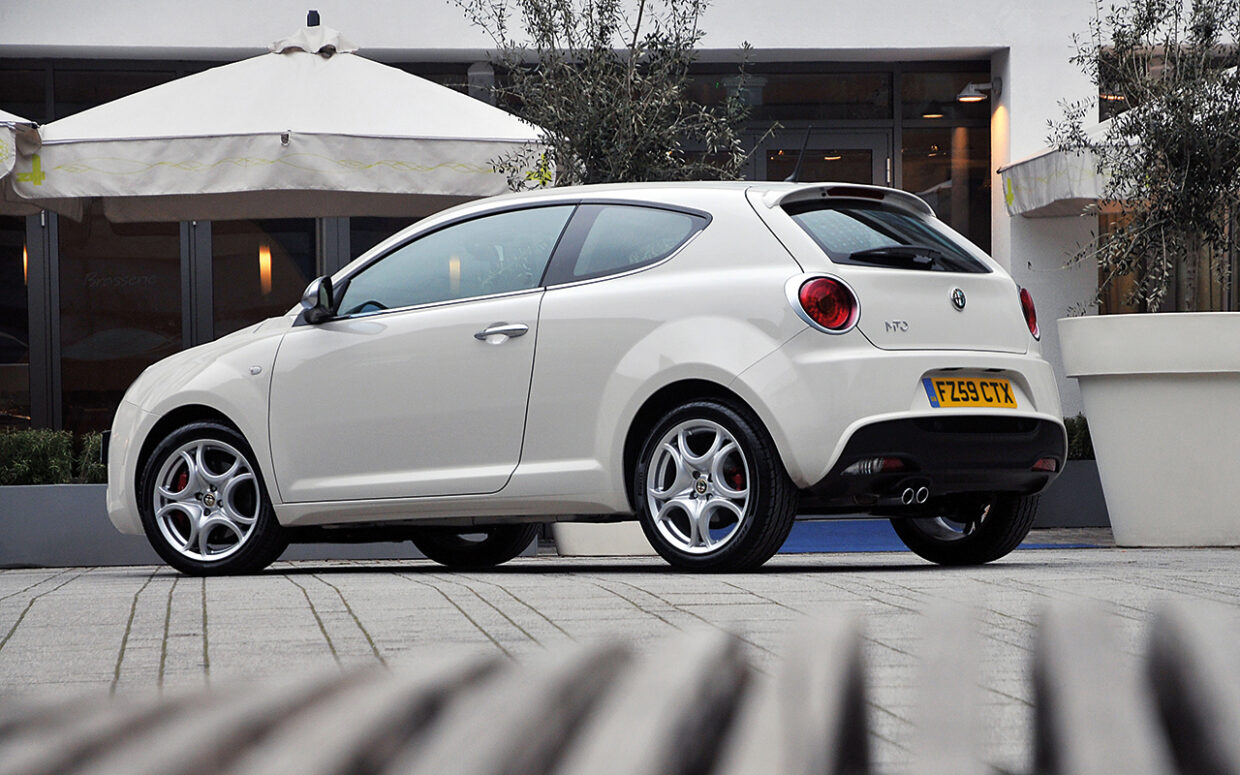 The best of Alfa Romeo: 1996–present - Prestige & Performance Car