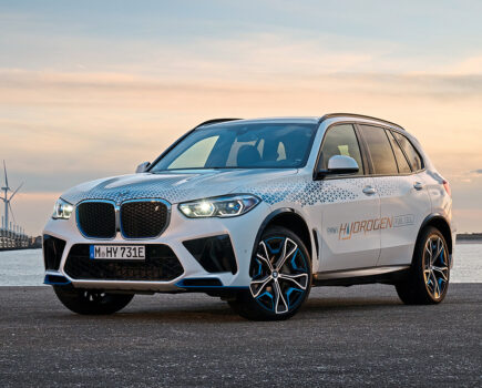 BMW iX5 Hydrogen prototype road test
