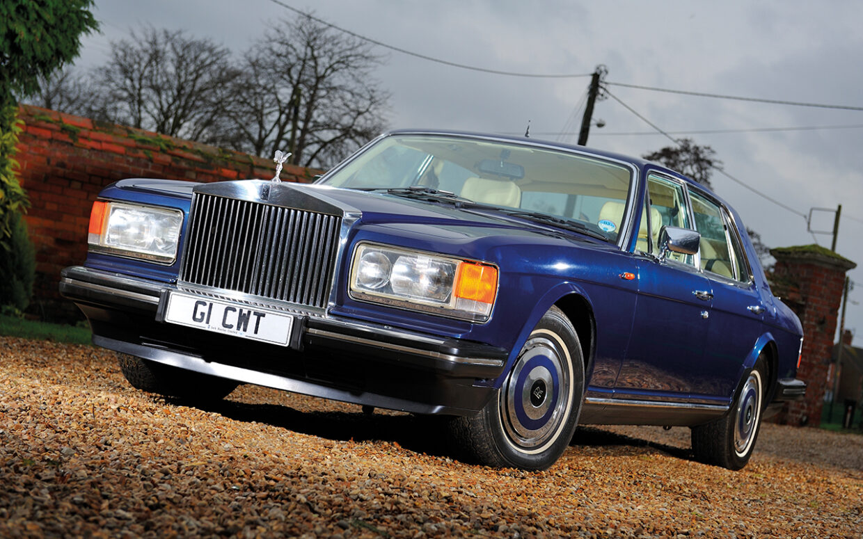 thumbnail image 2 of Original Mercedes W116 S-Class Rubber Pad – Grille To Hood Cushion Seal 2 of 6