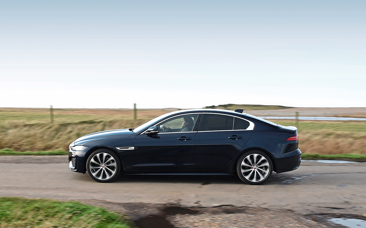 Fabelhafte Jaguar Xe P250 Bildnull
