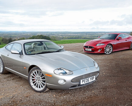 Jaguar XKR 4.2S (X100) vs Jaguar XK Dynamic R (X150)